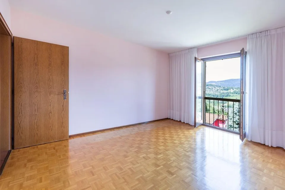 Elegante casa unifamiliare di 6.5 locali a Davesco-Soragno – photo 8 sur 18
