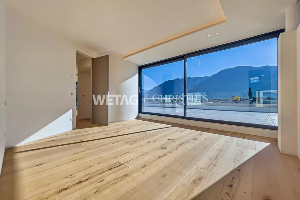 Appartamento penthouse duplex di lusso 5,5 locali con vista sul Lago Maggiore ad Ascona in vendita