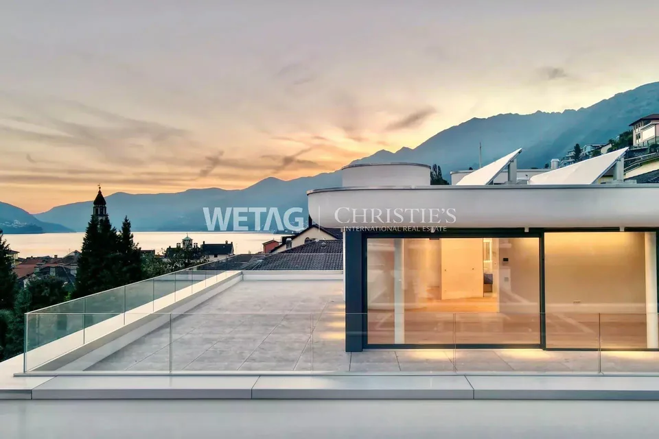 Luxus 5,5-Zimmer-Duplex-Penthouse-Wohnung mit Blick auf den Lago Ma...