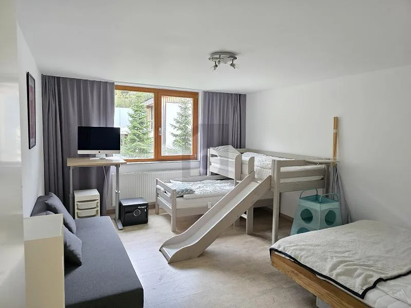 EXKLUSIVE SEESICHT MIT PANORAMA AUF BERG