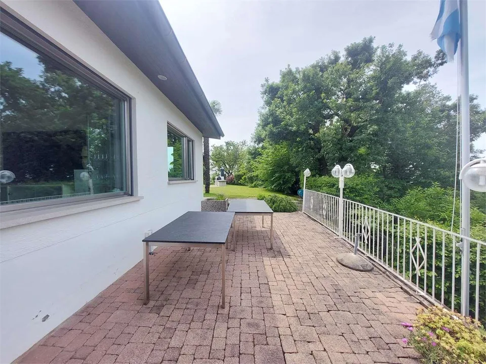 2514_Tremona, wunderschöne Villa im Grünen