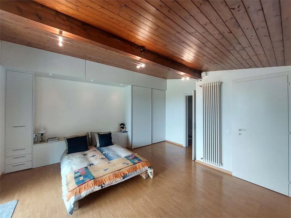 2514_Tremona, wunderbare Villa inmitten von Grün – Foto 7 von 13