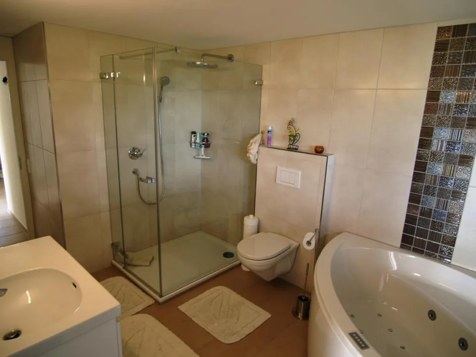 Detached single-family house in panoramic location – photo 10 of 11