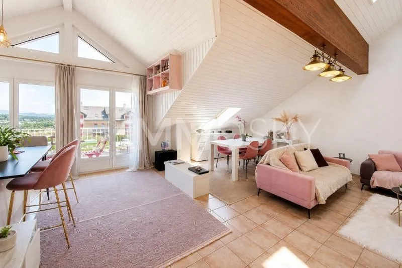 Geräumige 3.5-Zimmer-Wohnung in 5 Minuten Entfernung von Savigny