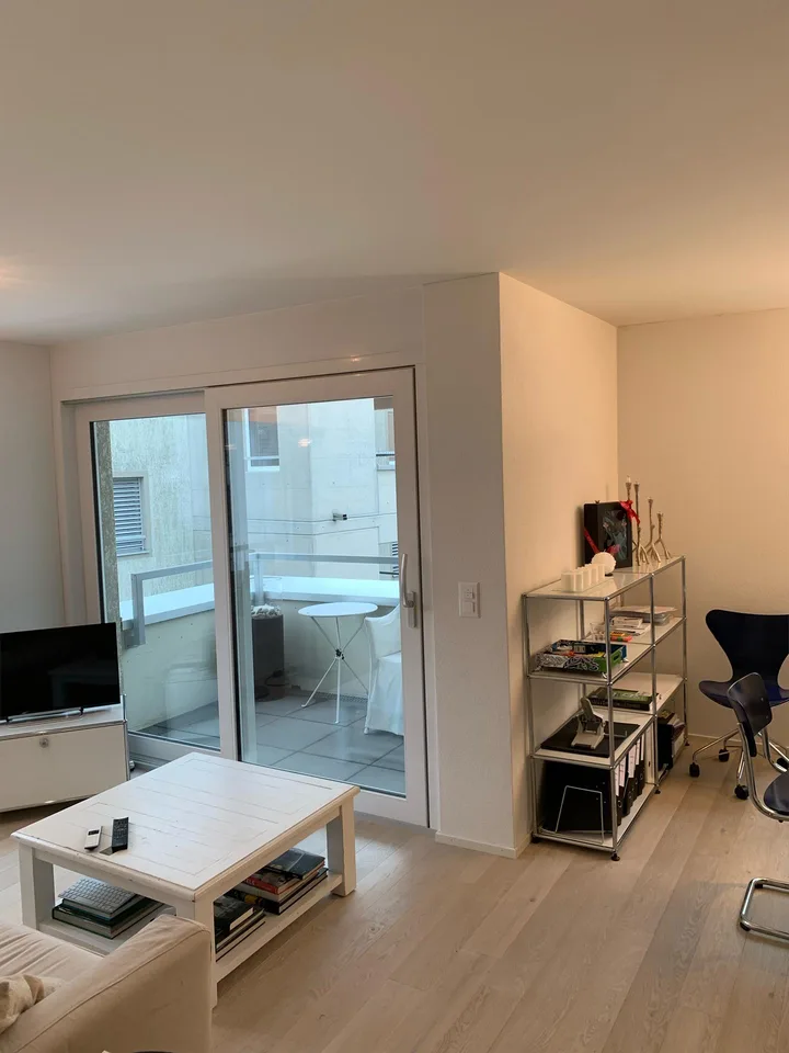 Moderne, praktische 2.5-Zimmer-Wohnung mit Bahnanschluss im Tilia