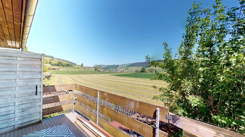 Casa indipendente con una bella vista sulla campagna