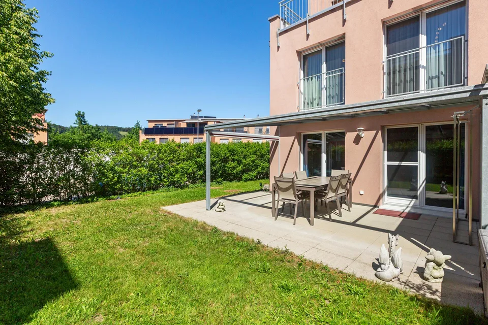 Vivere con vista panoramica: Casa angolare di 5,5 locali curata con due terrazze