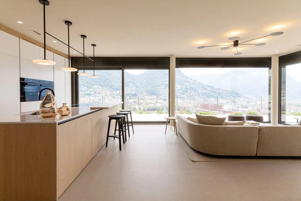 Attico in vendita a Lugano 4,5 locali con terrazza, giardino e vista