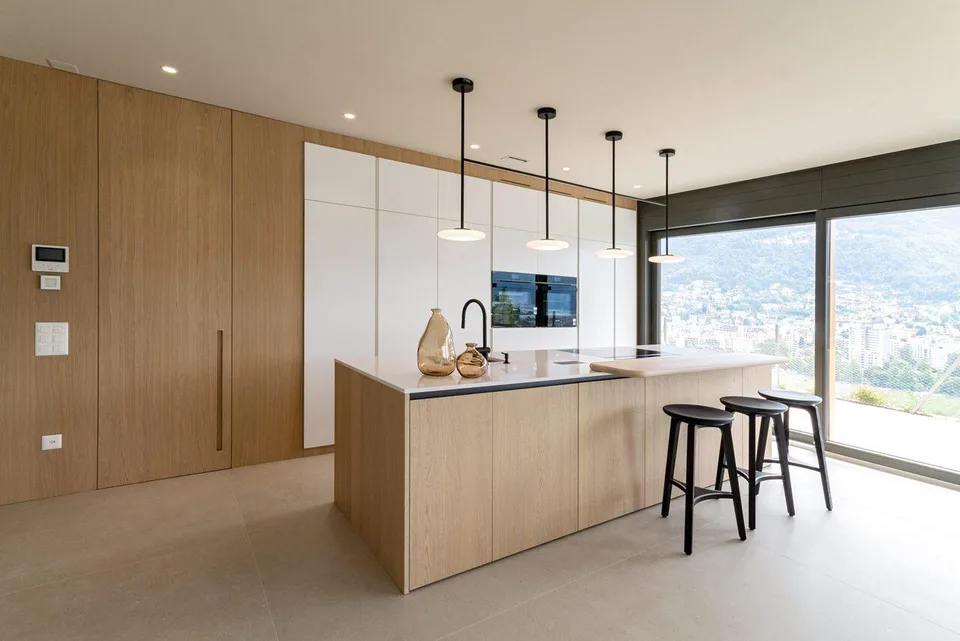 Attico in vendita a Lugano 4,5 locali con terrazza, giardino e vista