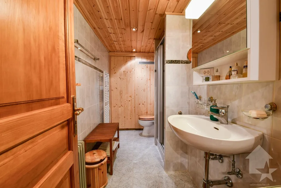 Rare sur le marché : un triplex de charme au coeur des Alpes. – Foto 7 von 12