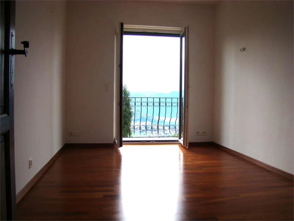 Haus Bijoux mit offenem Blick auf See und Berge – Foto 10 von 18