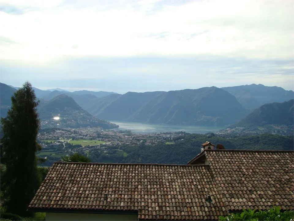 Casa Bijoux con vista aperta su lago e montagne