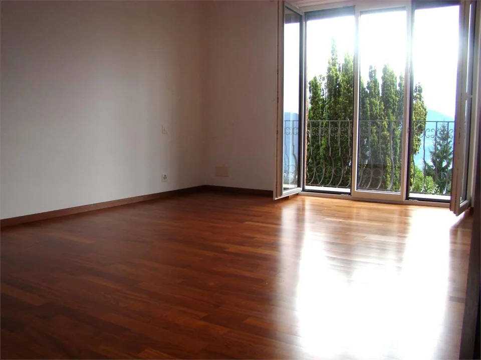 Haus Bijoux mit offenem Blick auf See und Berge – Foto 11 von 18