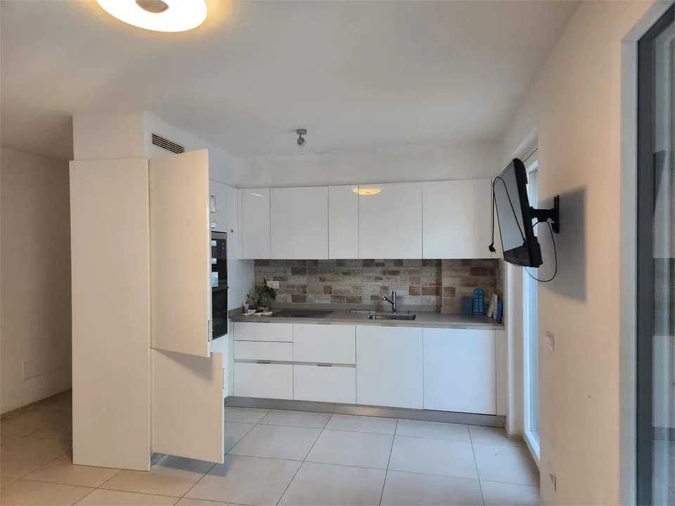 3.5 locali con zona hobby e giardino d'inverno – foto 8 di 10
