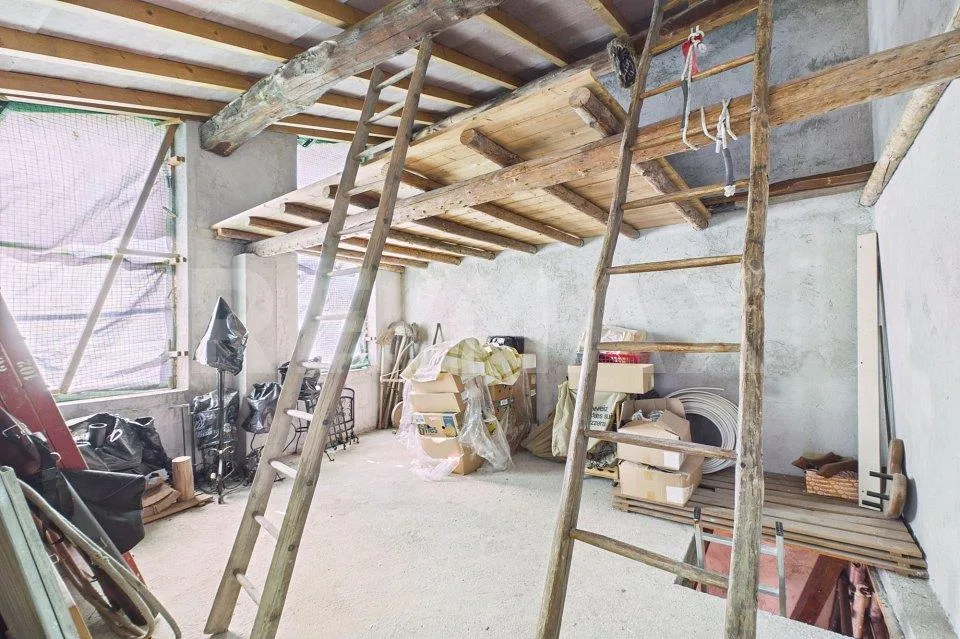 Stalla con potenziale abitativo collegabile a casa rinnovata – photo 7 sur 13