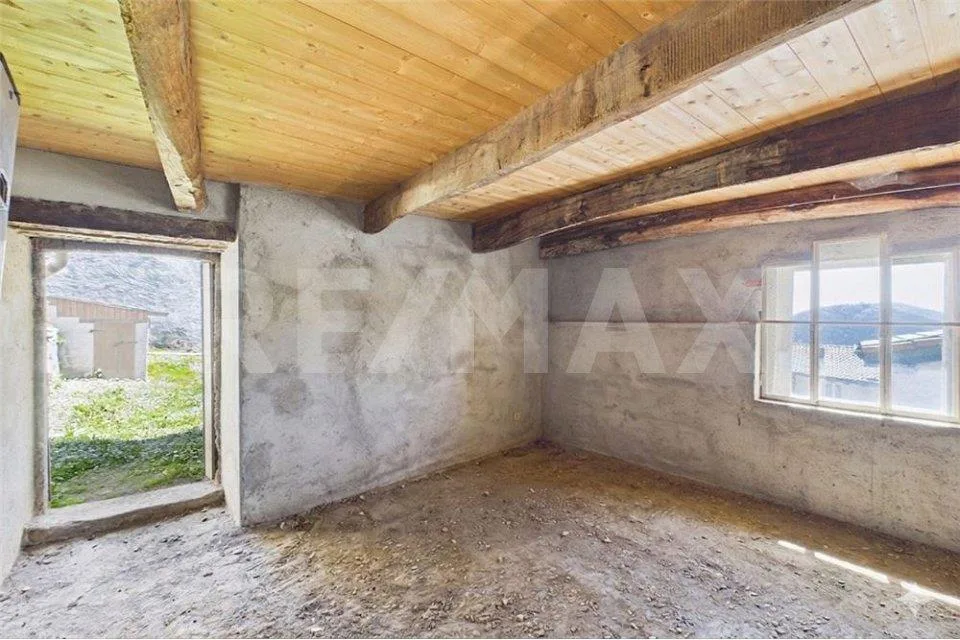 Stalla con potenziale abitativo collegabile a casa rinnovata – photo 8 sur 13