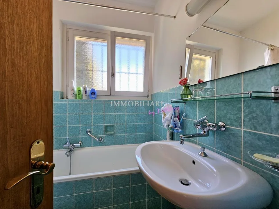Ferienhaus mit fantastischem, unverbaubarem Seeblick, Garten + Garage – Foto 19 von 23