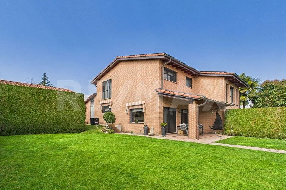 La villa che sa di estate, tutto lanno