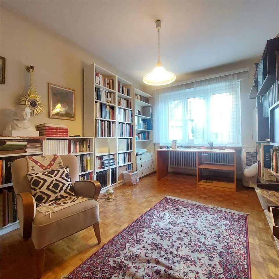 Montagnola, noble Villa mit 7.5 Zimmern und Baugrundstück