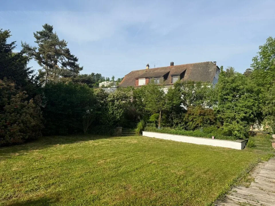 316 m2 Wohnfläche und 1'232 m2 Grundstück - aussergewöhnlich viel R... – Foto 16 von 19