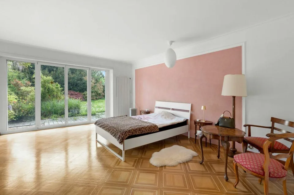 316 m2 Wohnfläche und 1'232 m2 Grundstück - aussergewöhnlich viel R... – Foto 9 von 19