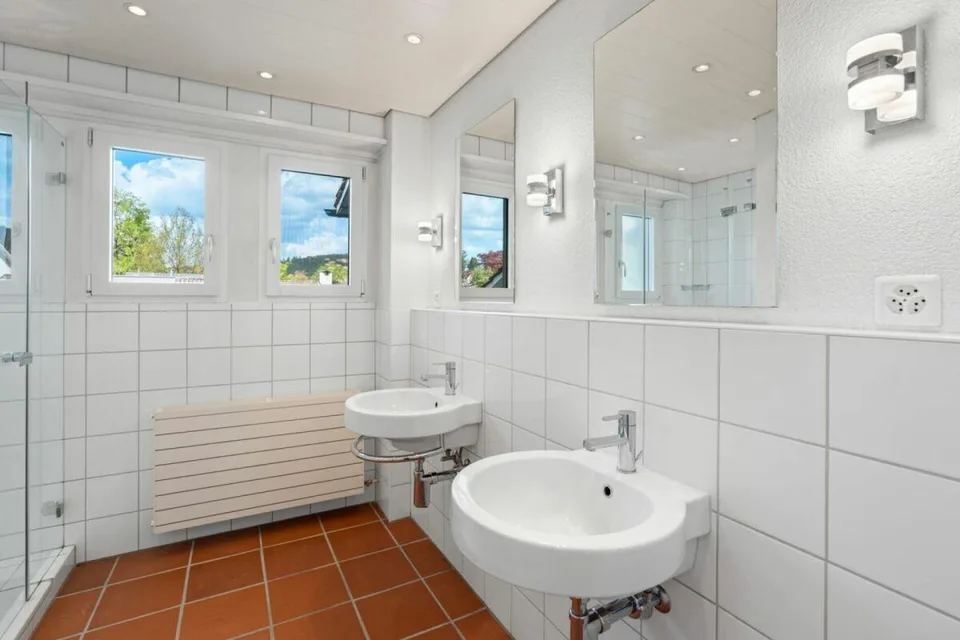 316 m2 Wohnfläche und 1'232 m2 Grundstück - aussergewöhnlich viel R... – Foto 13 von 19
