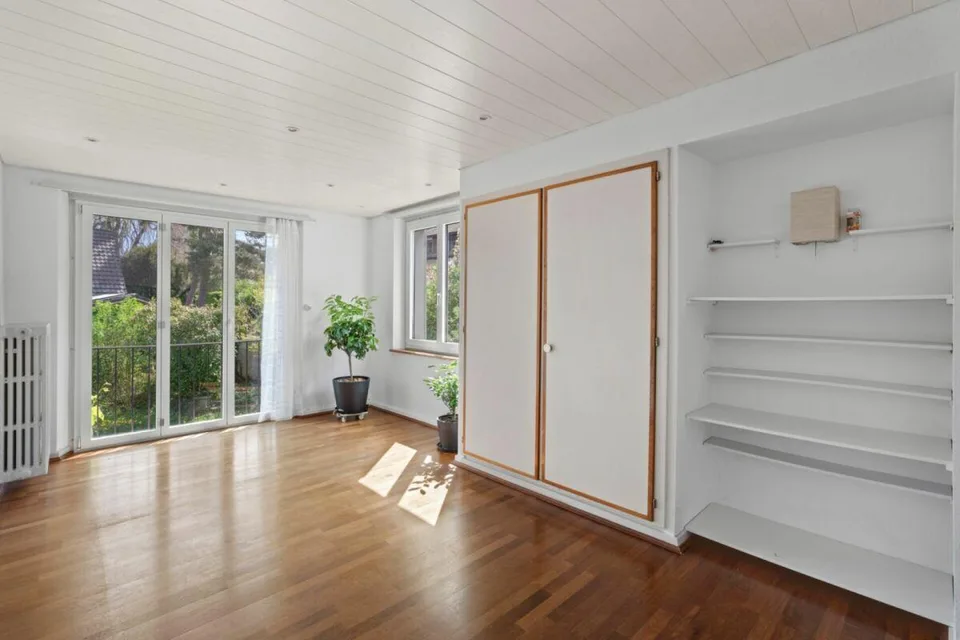 316 m2 Wohnfläche und 1'232 m2 Grundstück - aussergewöhnlich viel R... – Foto 12 von 19
