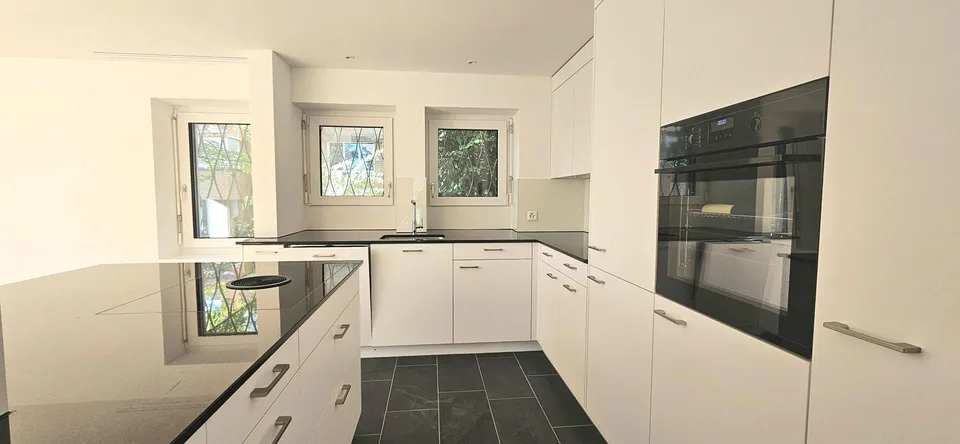 Garden Lake View - 2.5 Room Apartment in Top Location in Zurich