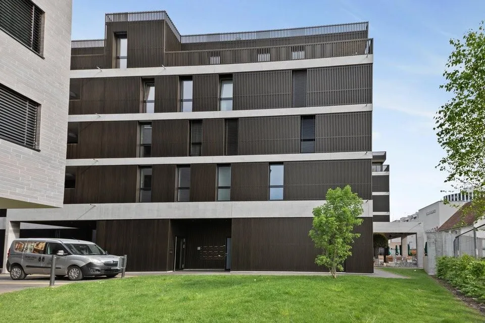 Top modern wohnen - mit gedecktem Balkon und zwei Terrassen