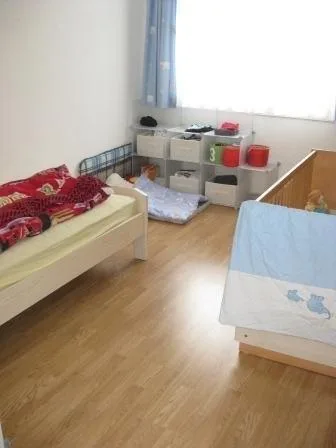 Einzigartige Gelegenheit! Prächtige Wohnung in der Nähe aller Annehmlichkeiten!