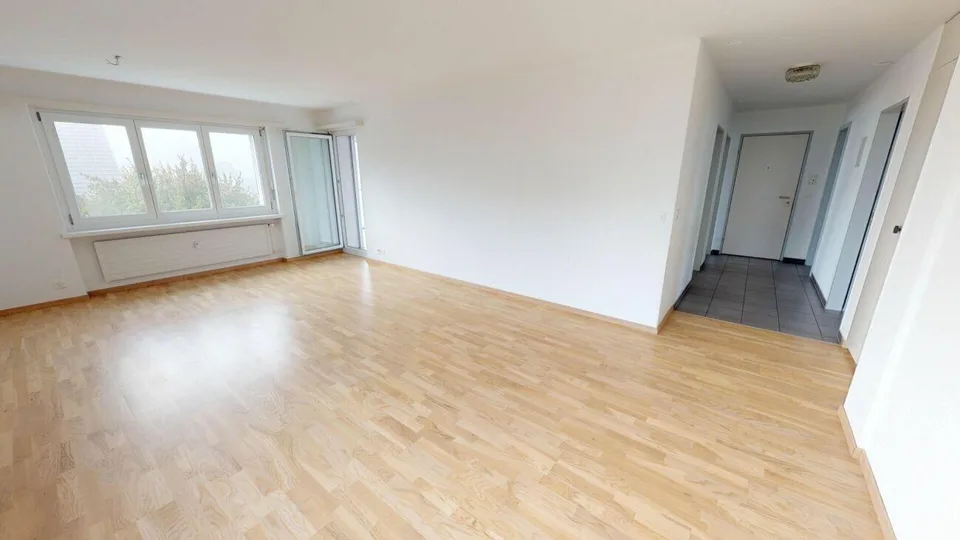 Grosszügige 4.5 Zimmer-Wohnung