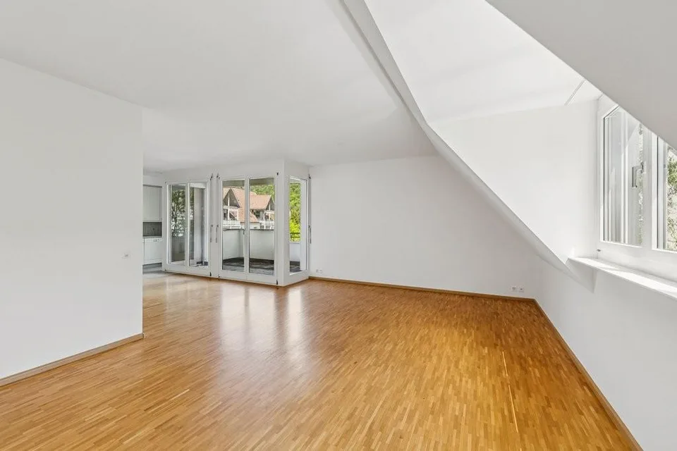 Wohnen mit Aussicht - helle 3.5-Zimmerwohnung in Reigoldswil