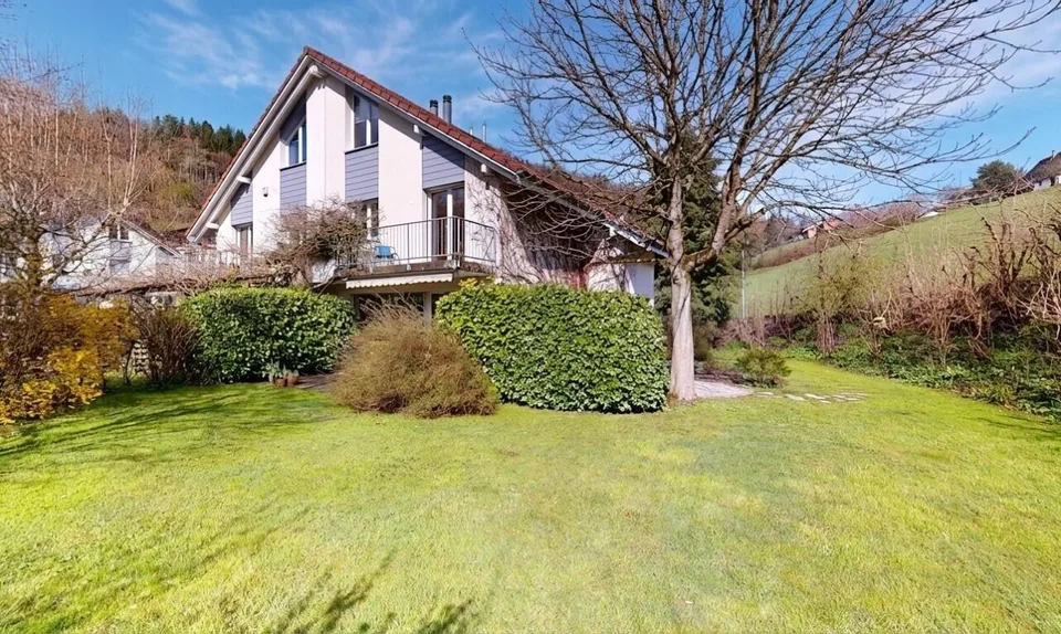 Spaziosa casa familiare con giardino da amare