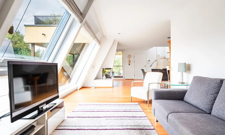 Maisonette unica in attico con appartamento e terrazza sul tetto