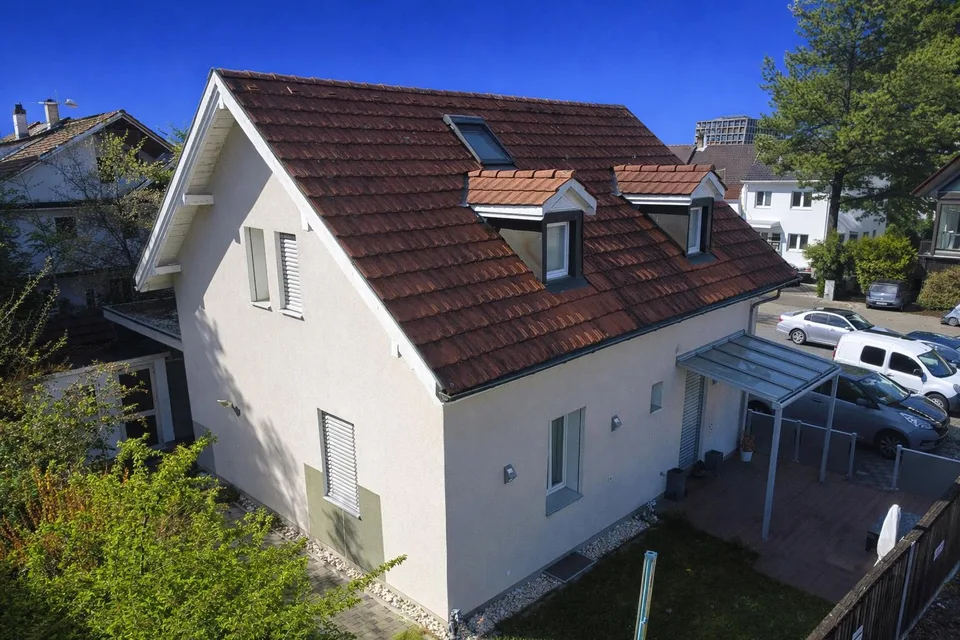 Casa unifamiliare indipendente in posizione centrale a Münchenstein – foto 9 di 12