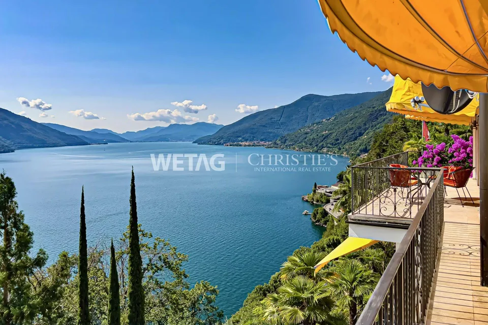 Villa avec résidence secondaire de style méditerranéen avec vue panoramique sur le lac Majeur à Brissago à vendre – photo 13 sur 13