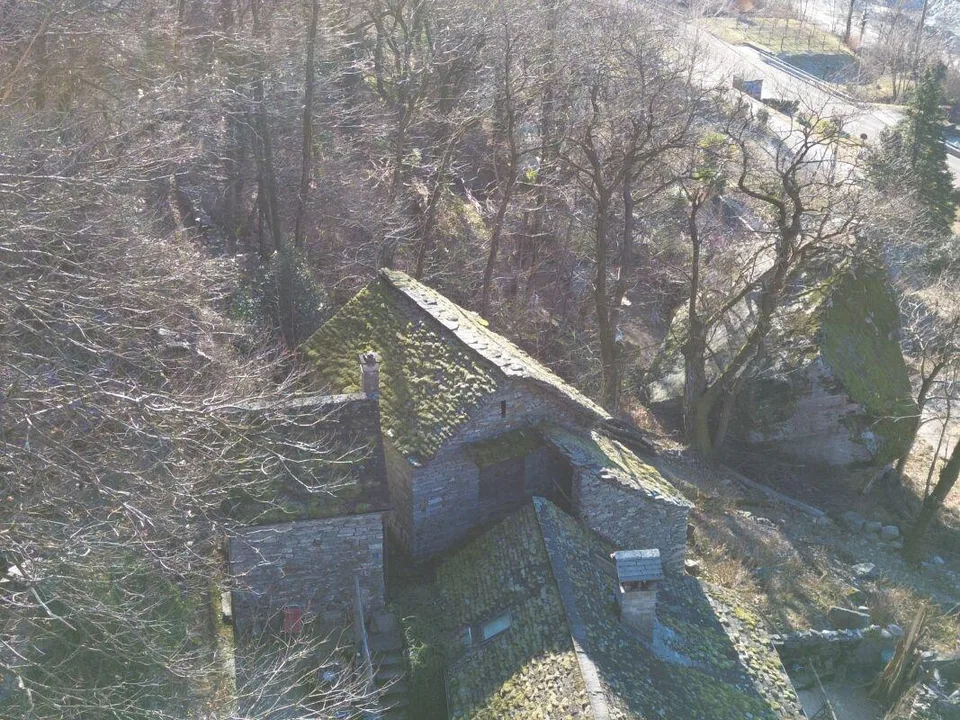 Rustico mit Blick über das Maggiatal – Ein authentisches Tessiner Refugium mit großem Potenzial – Foto 8 von 12