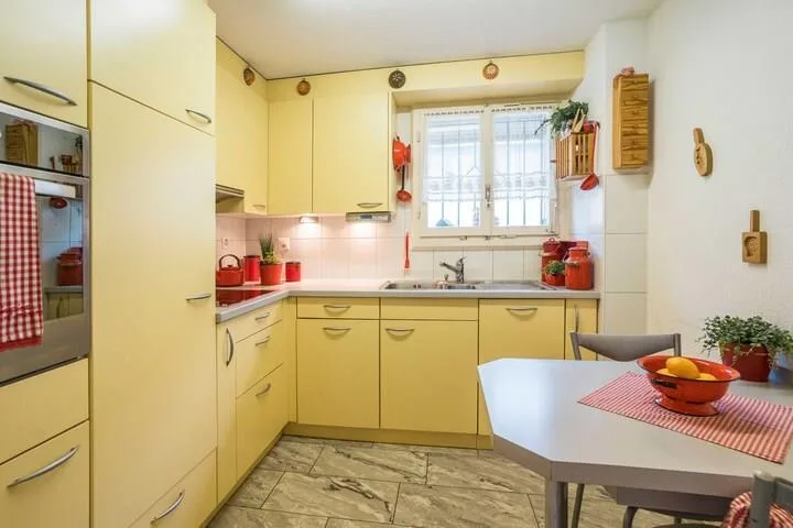CHARME UND RUHE - FREISTEHENDES EINFAMILIENHAUS IN DOTTIKON