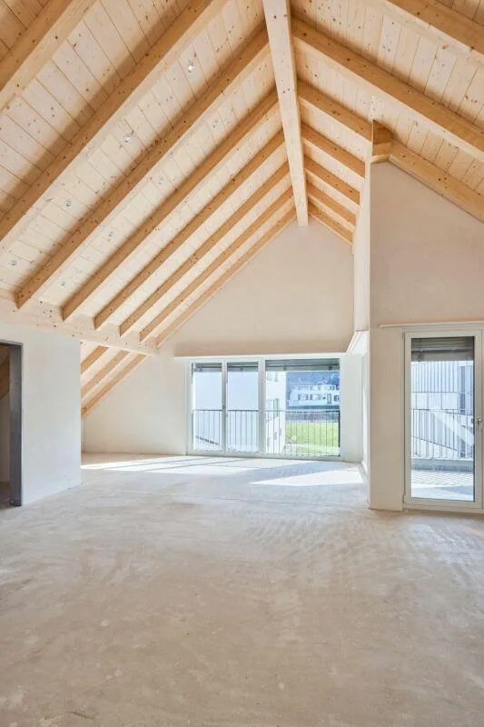 Appartement de 4 1/2 pièces en mansarde avec balcon et grenier – photo 9 sur 12