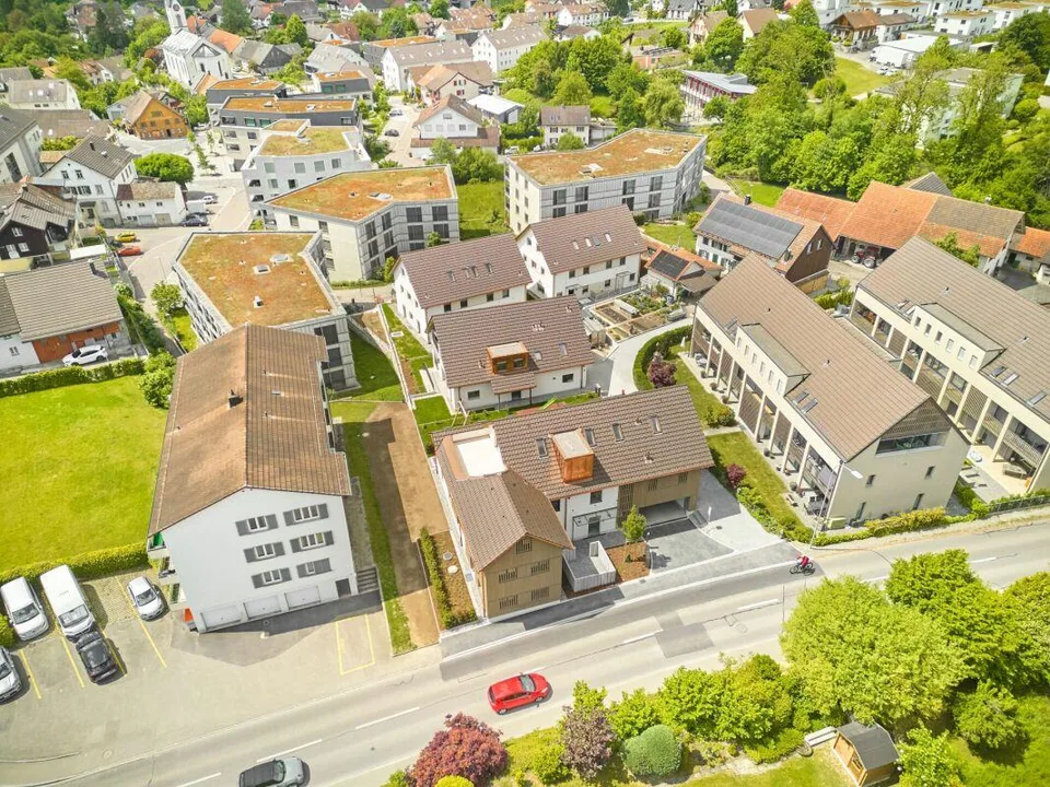 Appartement de 4 1/2 pièces en mansarde avec balcon et grenier – photo 6 sur 12