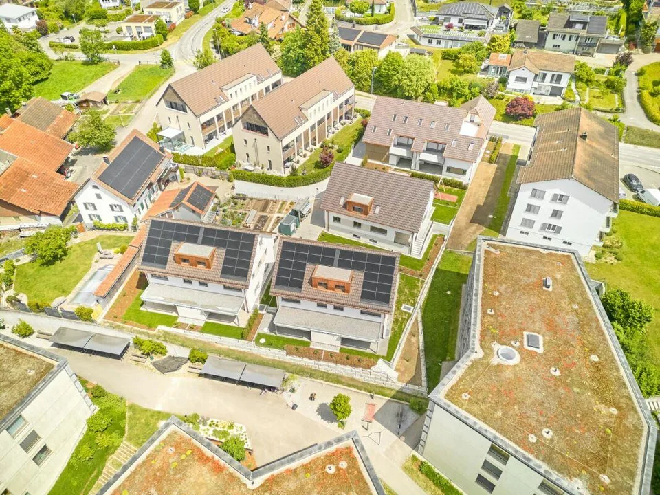 Appartamento di 4 1/2 locali in mansarda con balcone e soffitta