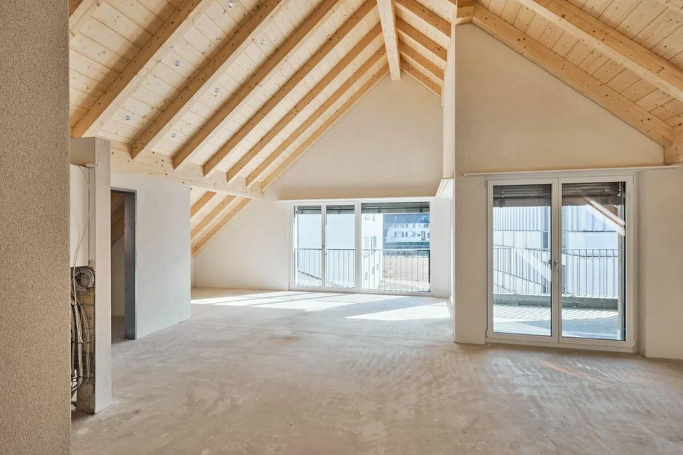 Appartement de 4 1/2 pièces en mansarde avec balcon et grenier – photo 11 sur 12