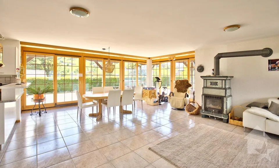 Chalet con 2 appartamenti su un grande lotto, posizione eccezionale! – foto 14 di 30