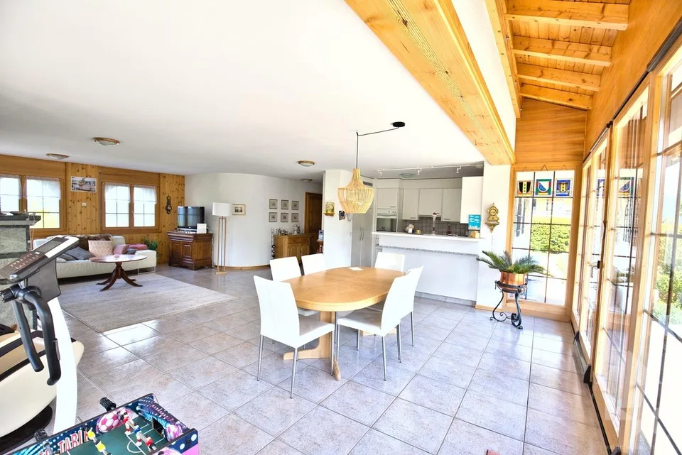 Chalet con 2 appartamenti su un grande lotto, posizione eccezionale! – foto 16 di 30