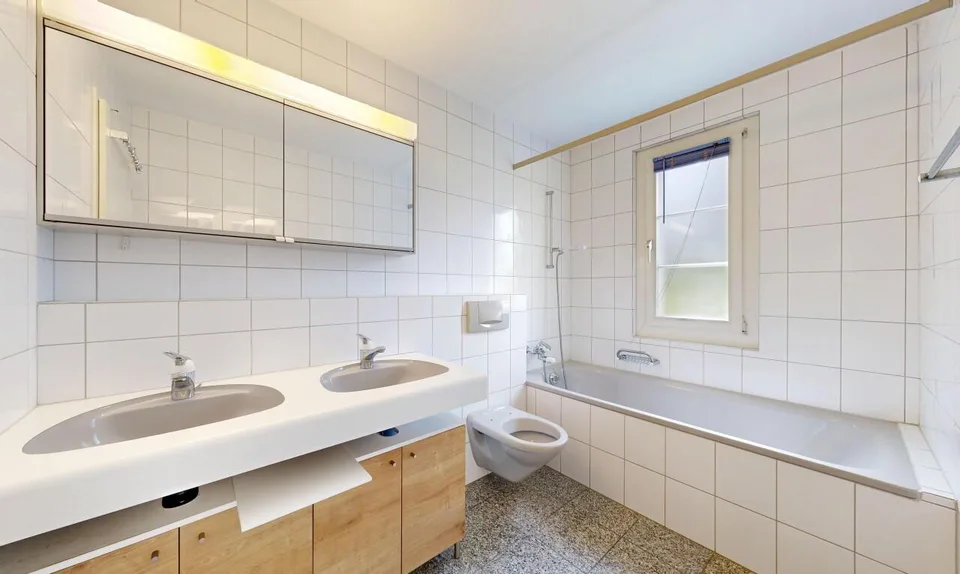 Appartement spacieux de 3,5 pièces avec terrasse ensoleillée