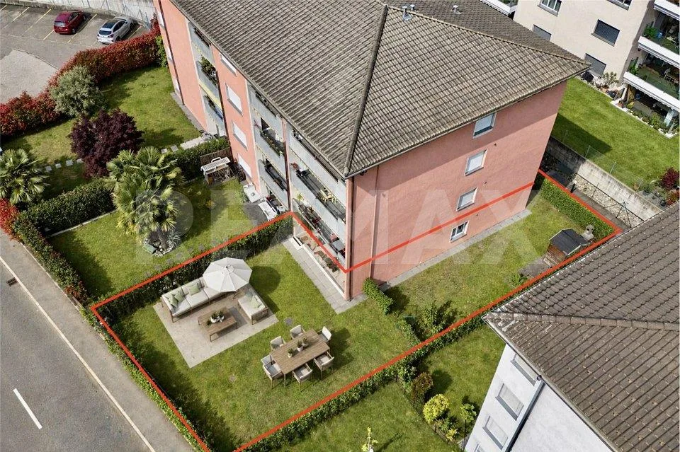 Moderno appartamento di 3.5 locali con giardino vicino ai negozi – Foto 6 von 13