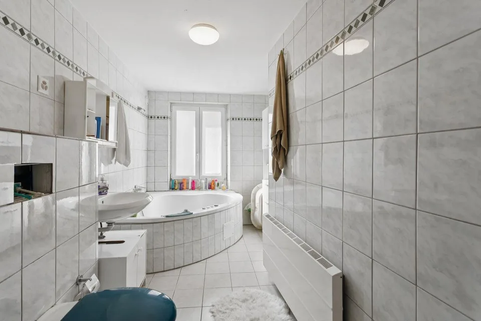 Ampio appartamento di 5,5 locali con terrazza di 60 m2 a Lucens