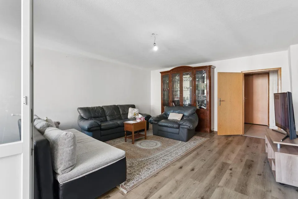 Ampio appartamento di 5,5 locali con terrazza di 60 m2 a Lucens