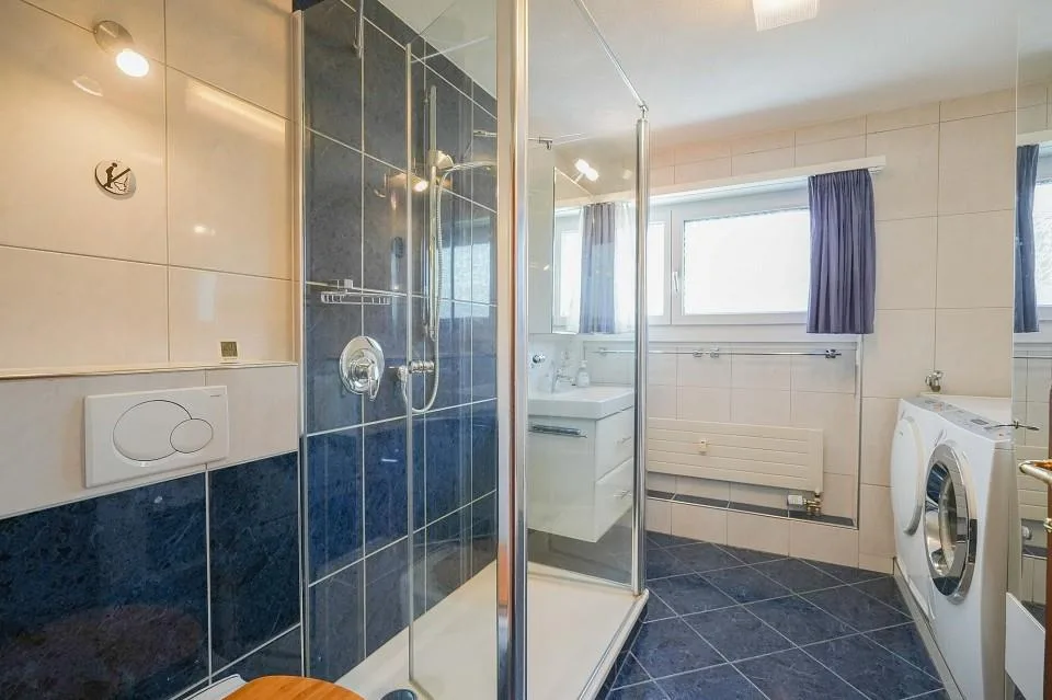 Grosszügige 5.5 Zimmer-Attikawohnung an sonniger, zentraler Lage