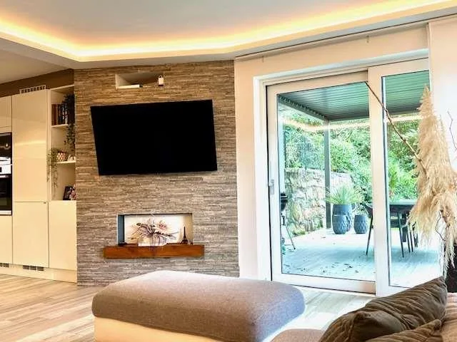Elegantes Doppelhaus mit Garten – Foto 10 von 13